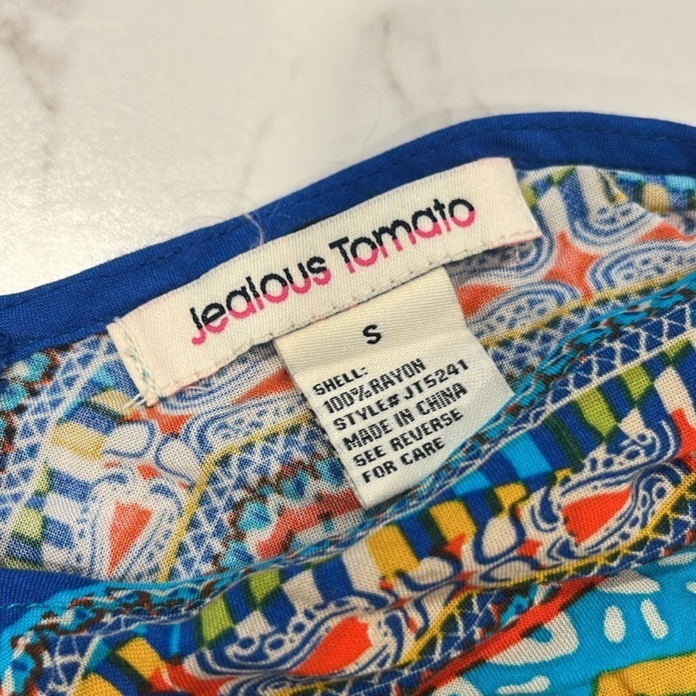 Jealous Tomato Bandanna Top - Picture 2 of 3